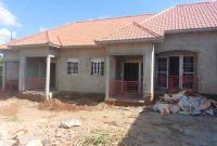 6 rental units for sale in Kyanja Komamboga 4m monthly at 250m shillings