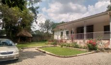 4 bedroom house for sale in Muyenga 40 decimals at 500,000 USD
