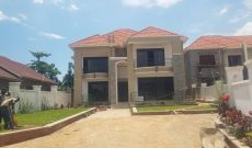 5 bedroom house for sale in Kyaliwajjala 20 decimals at 1 billion shillings