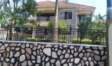 5 bedroom house for sale in Kyanja Komamboga 18 decimals at 800m