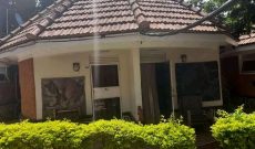 Motel for sale in Entebbe 11 cottages at 800m on half acre