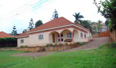 4 bedroom house for sale in Mbuya at $400,000 on 45 decimals