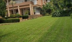 5 bedroom mansion with pool for sale in Bunga 1 acre at 3 billion shillings