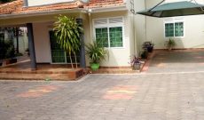 4 bedroom house for sale in Muyenga 20 decimals at $340,000