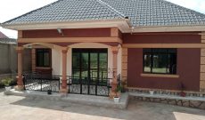 3 bedroom house for sale in Buloba 150m