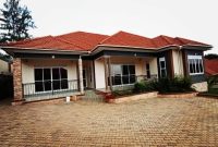 4 bedroom house for sale in Bwebajja at 600m