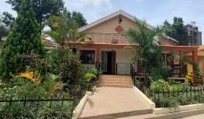 4 bedrooms house for sale in Bukoto at 1.5 billion shillings