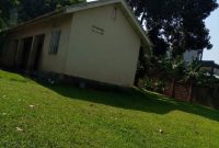 Old house for sale in Naguru Kampala on 69 decimals at 950,000 USD