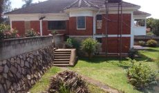 4 bedroom house for sale in Luzira at 450,000 USD