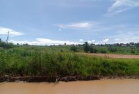 10 acres of land for sale in Namanve at 450m each