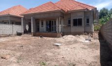 4 bedrooms house for sale in Kyaliwajjala at 190m