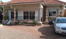 4 bedrooms house for sale in Munyonyo 18 decimals 550m