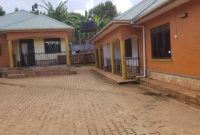 3 rental houses for sale in Konge Lukuli road at 220m