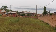 25 decimals Lake view plot for sale in Nakiwogo Entebbe at 300m