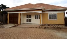 2 houses for sale in Kira at 230m