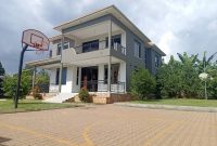6 bedrooms house for sale in Kira Bulindo 30 decimals at 700m