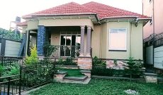 3 bedrooms house for sale in Kitemu Masaka Road 70x100ft at 180m