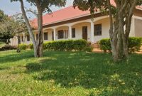 20 acres secondary school for sale in Masaka at 850m