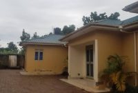 3 rental units for sale in Kira Nsasa on 50x100ft at 190m