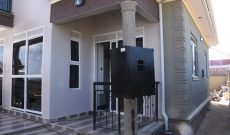 4 bedrooms house for sale in Busabala at 470m
