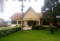 4 bedrooms house for sale in Ntinda Kiwatule area at 700m