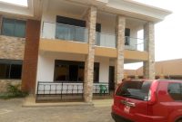 5 bedrooms house for sale in Ntinda 20 decimals at 650m