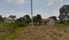 42 decimals for sale in Bukerere Nakagere at 100m