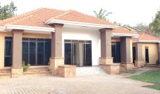 3 bedrooms house for sale in Kisaasi Bahai at 380m