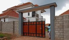 6 bedrooms house for sale in Kyanja 26 decimals at 590m