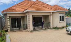 3 bedrooms house for sale in Kitende at 450m