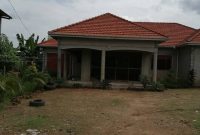 4 bedrooms house for sale in Kigo at 450m