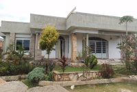 3 bedrooms house for sale on Sentema road at 420m