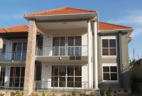 5 bedrooms house for sale in Kitende 25 decimals at $400,000
