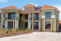 5 Bedrooms house for sale in Akright at 600,000 USD