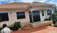 3 bedrooms house for sale in Lutembe at 250m