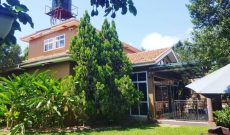 4 bedrooms house for sale in Muyenga Bukasa 25 decimals at 1.2 billion Uganda shillings