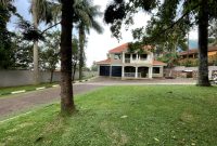 5 bedrooms house for rent in Makindye Kizungu at $2,000