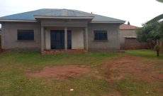 3 bedrooms house for sale in Kyanja Komamboga at 190m