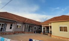 6 rental houses for sale in Kulambiro 4m monthly at 500m