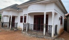 3 rental house for sale in Garuga 2.1m monthly at 250m