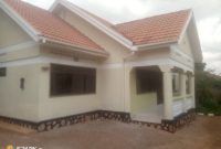 4 bedrooms house for rent in Najjera at 2.5m