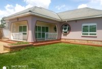 3 bedrooms house for sale in Kira Mamerito 12 decimals at 295m