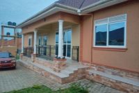 2 houses of 3 bedrooms for sale in Buwate on 22 decimals at 360m