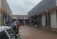 20 shops for sale in Bweya Kajjansi 10m monthly at 1.3 billion shillings