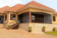 5 bedrooms house for sale in Mbalwa Namugongo 25 decimals at 560m