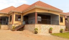 5 bedrooms house for sale in Mbalwa Namugongo 25 decimals at 560m