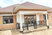 3 bedrooms house for sale in Kitende Lumuli at 270m