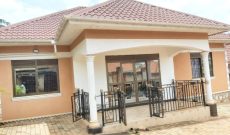 3 bedrooms house for sale in Kitende Lumuli at 270m