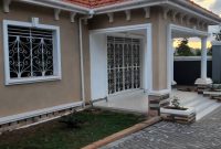 3 bedrooms house for sale in Nabbingo Masaka road at 270m