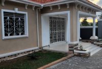 3 bedrooms house for sale in Nabbingo Masaka road at 270m